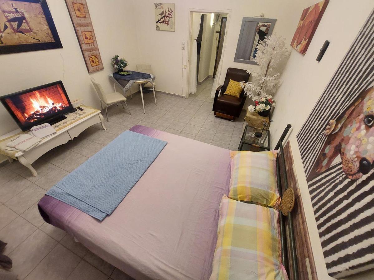 Modern Studio Central Haifa Free Wifi דירת נופש מאובזרת בחיפה Экстерьер фото